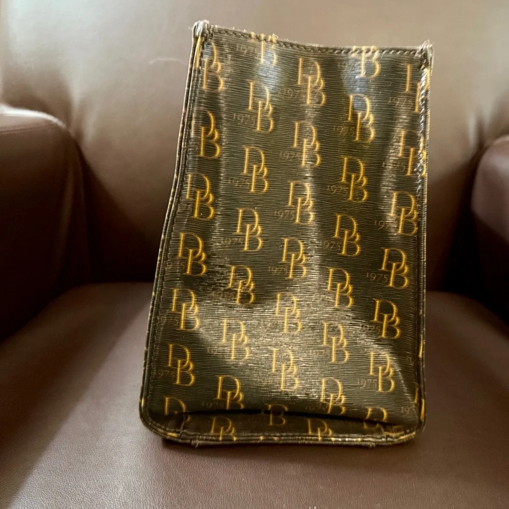 Vintage Dooney & Bourke Black Signature 1975 Handbag - Picture 10 of 12